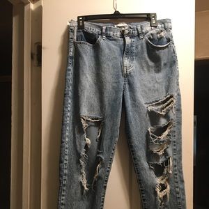 SO High Rise Mom Distressed Jean Size 11/30